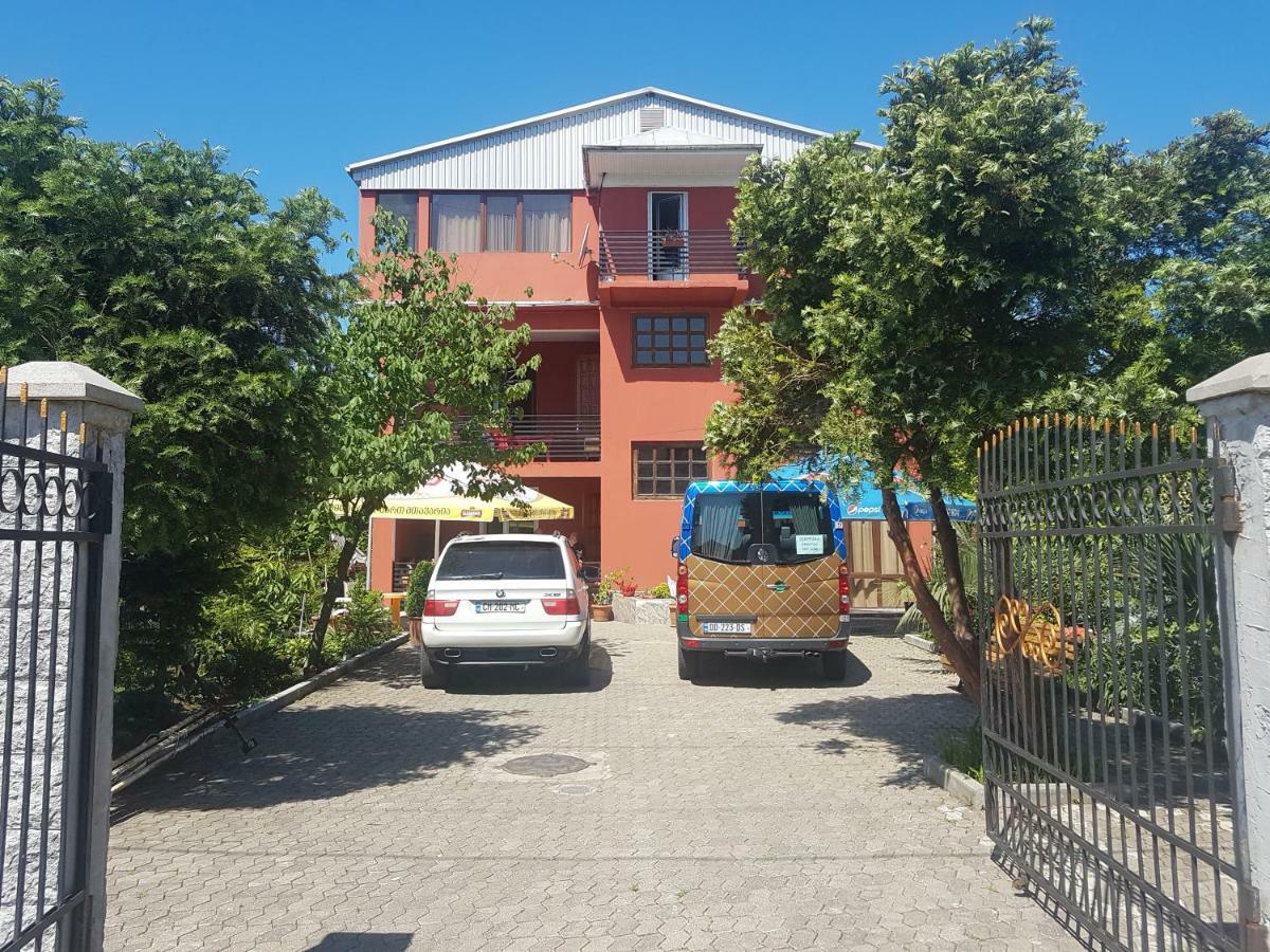 كوبوليتي Hotel Near The Sea المظهر الخارجي الصورة